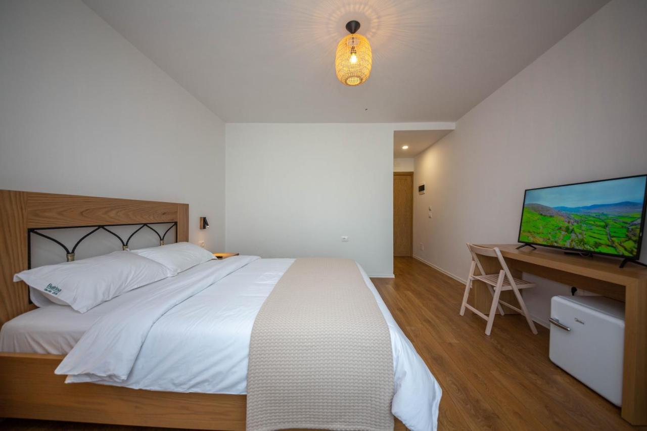 Gle-Alb Agrotourism Hotel Tepelene Exterior photo