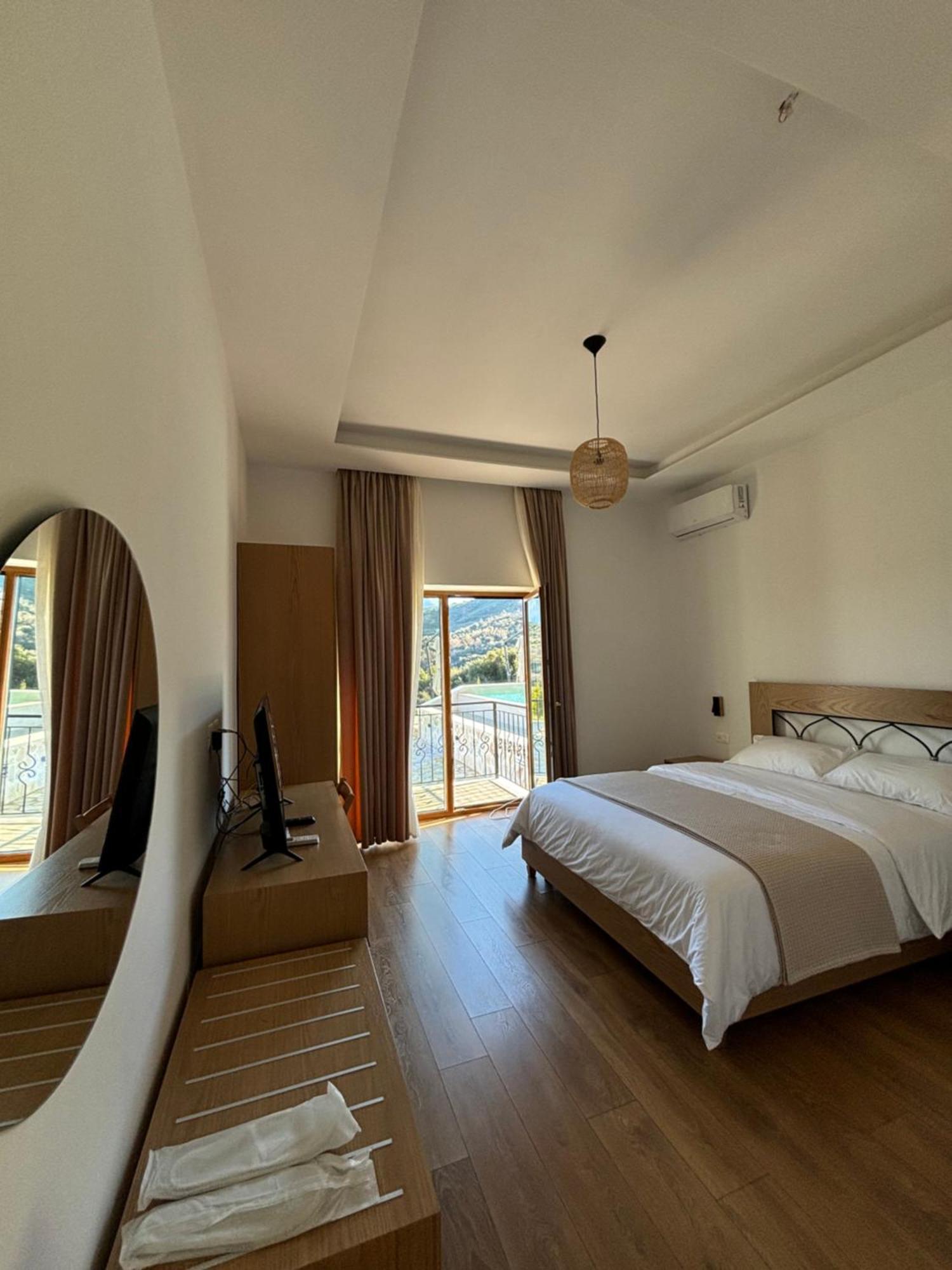 Gle-Alb Agrotourism Hotel Tepelene Exterior photo