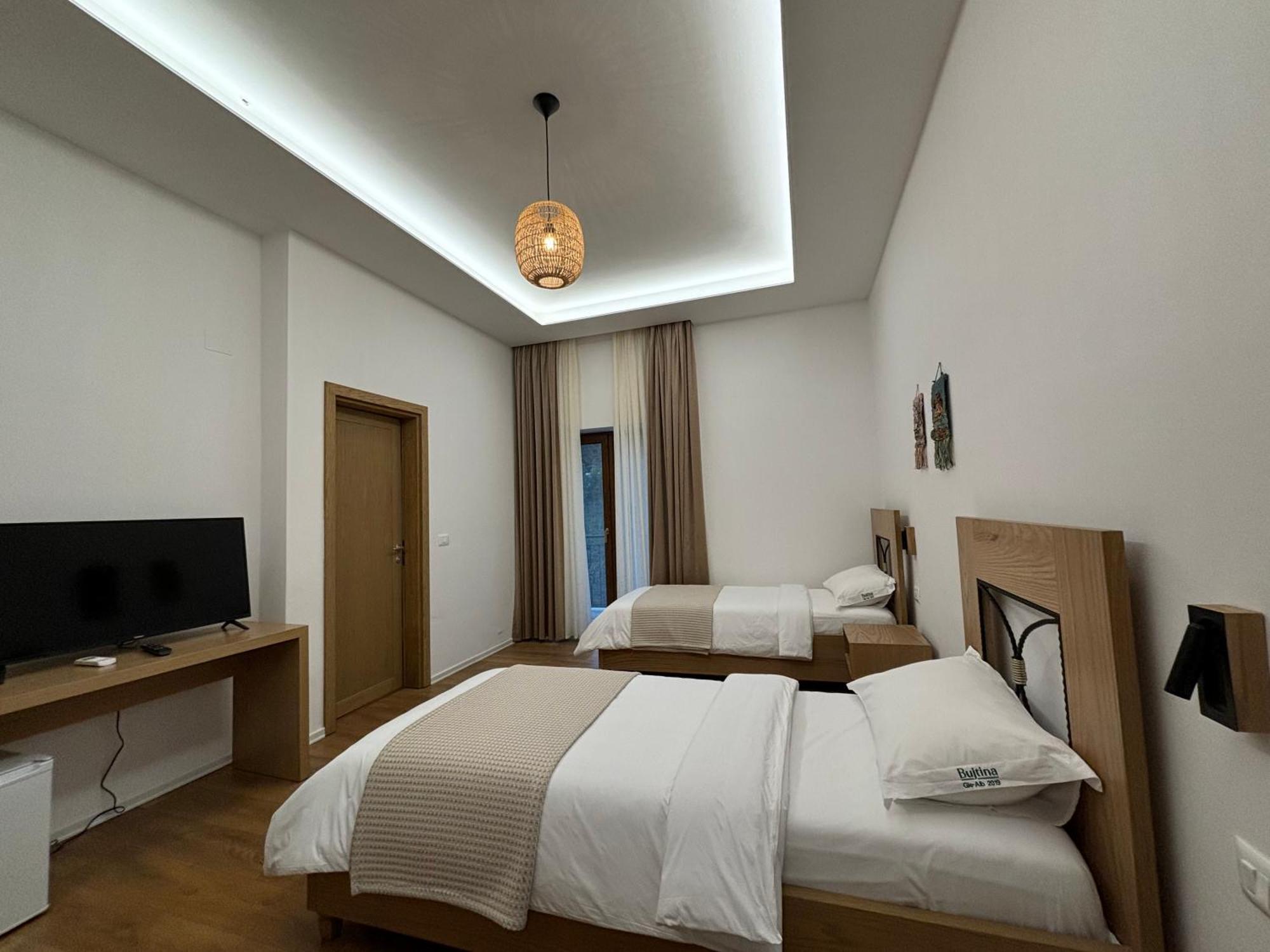 Gle-Alb Agrotourism Hotel Tepelene Exterior photo