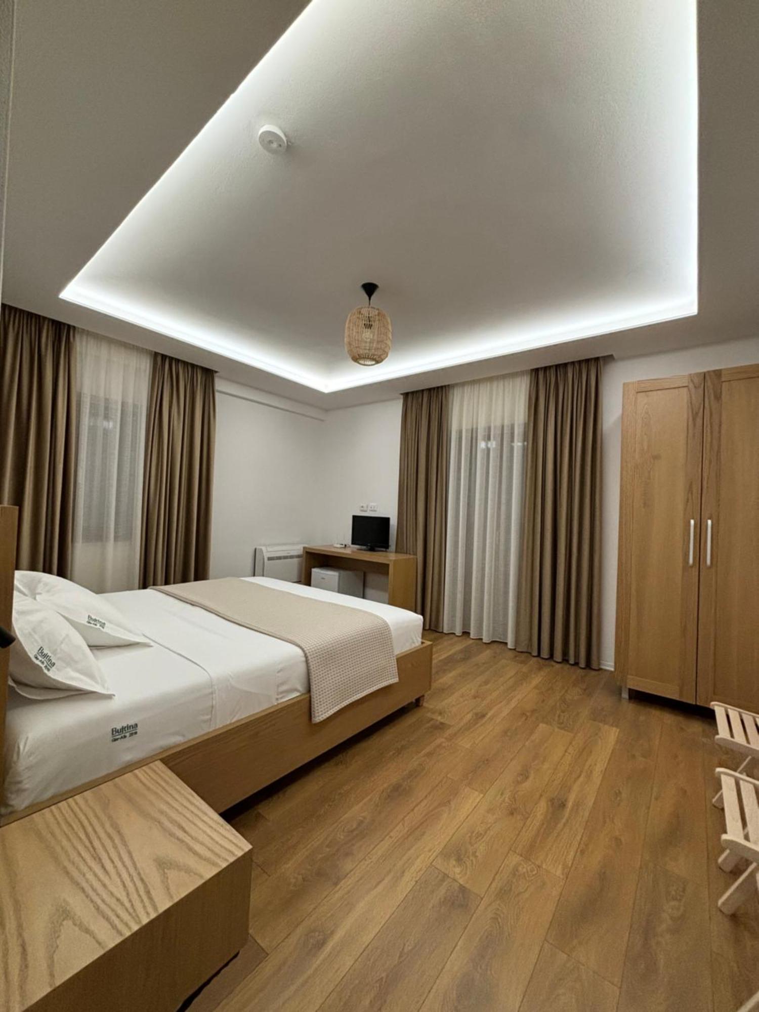 Gle-Alb Agrotourism Hotel Tepelene Exterior photo