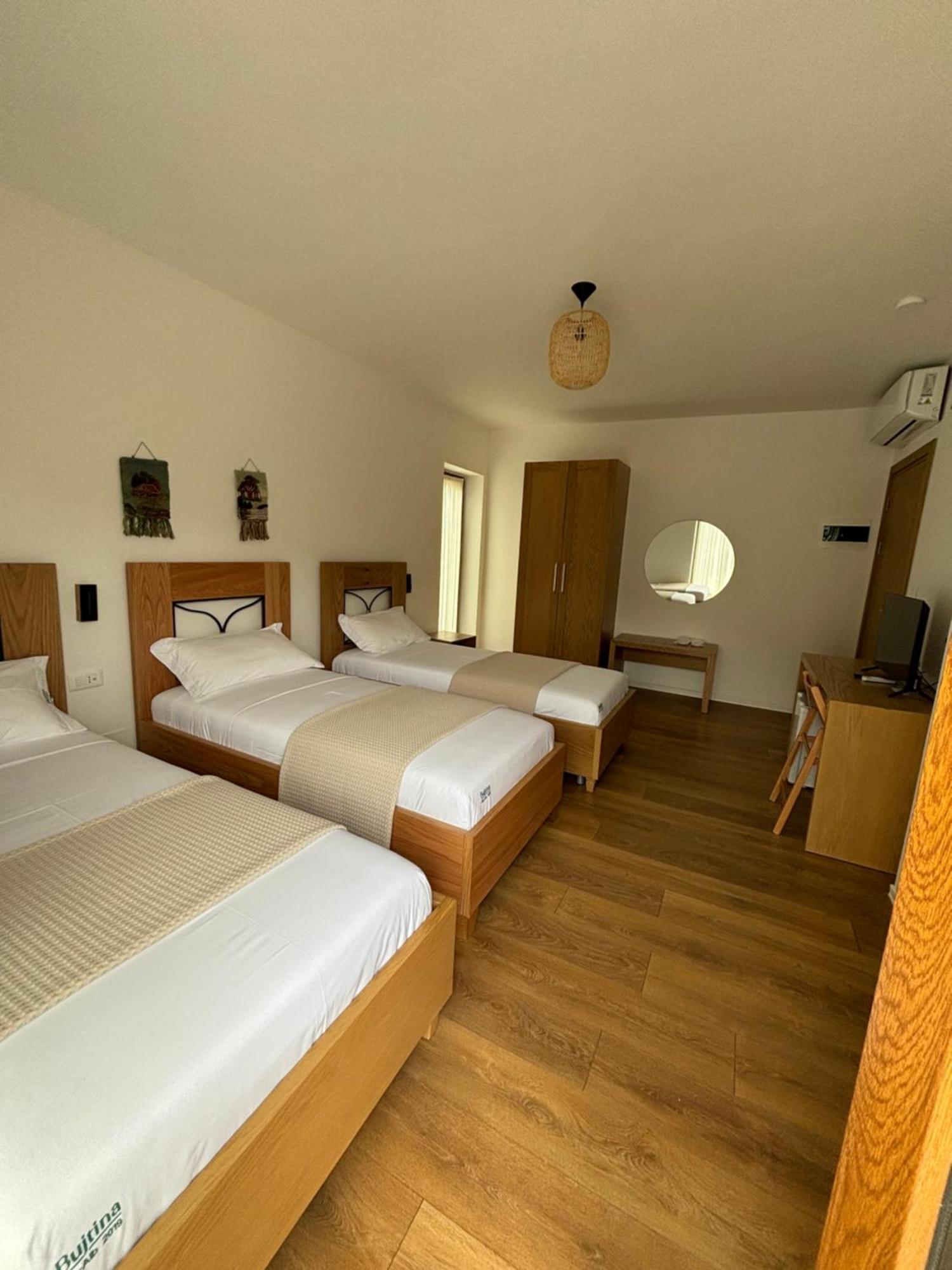 Gle-Alb Agrotourism Hotel Tepelene Exterior photo
